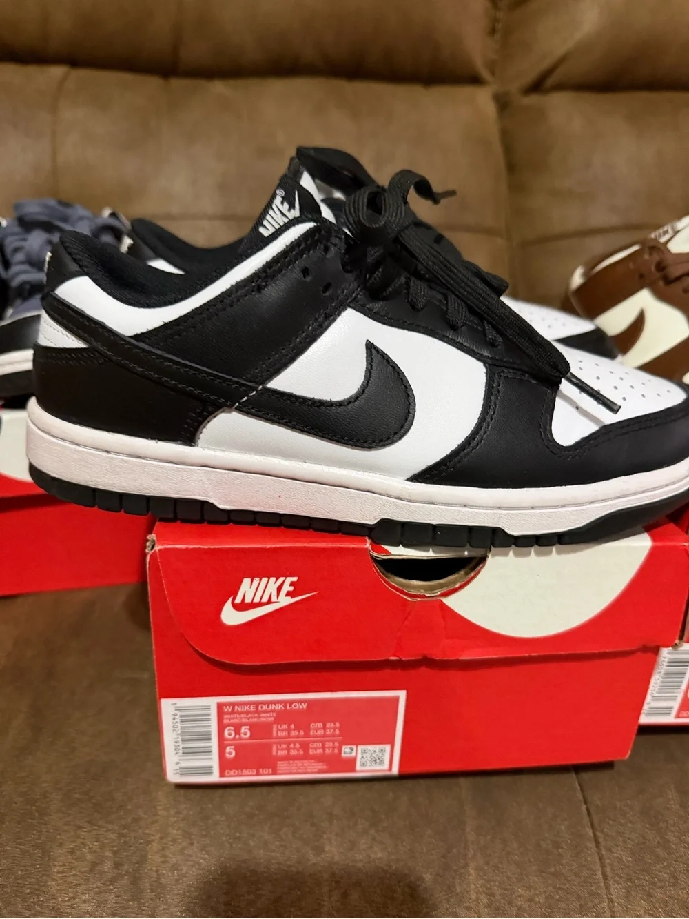 Nike Dunk Low womans Sneakers - Black/White